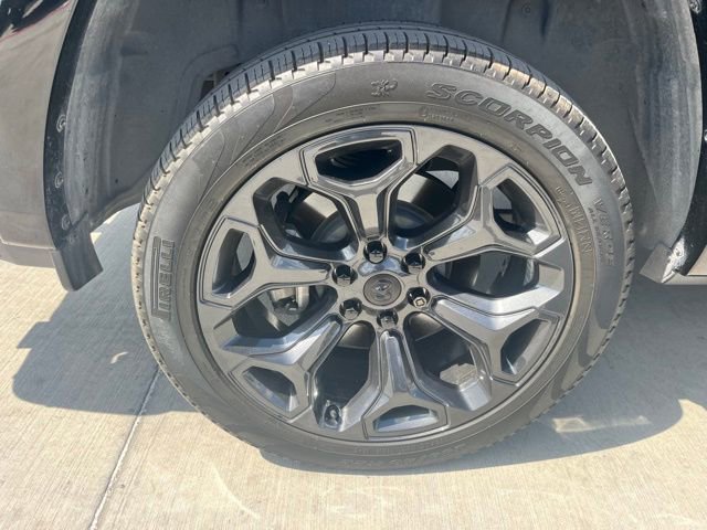 Used 2024 RAM 1500 Limited image 9