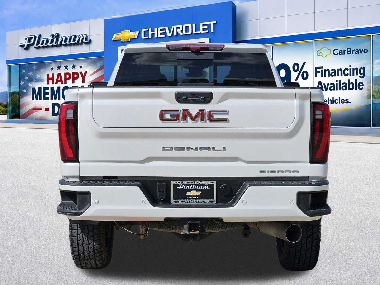 Used 2024 GMC Sierra 2500 Denali w/ Denali Reserve Package AWD/4WD image 8