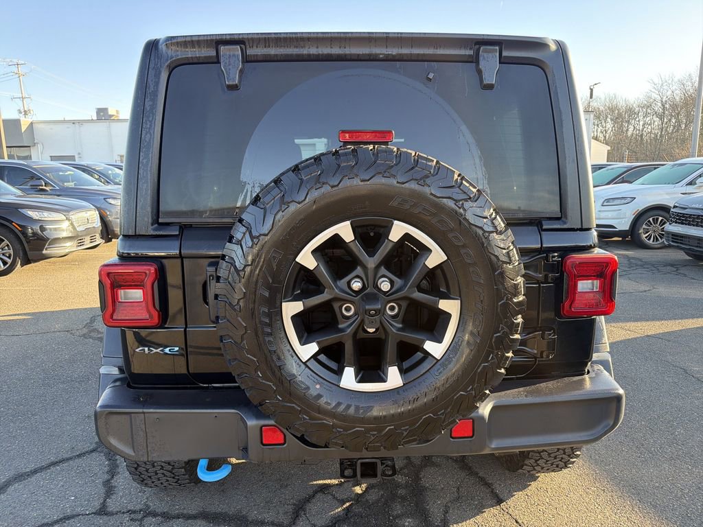 Used 2024 Jeep Wrangler Unlimited Rubicon 4xe AWD/4WD image 4