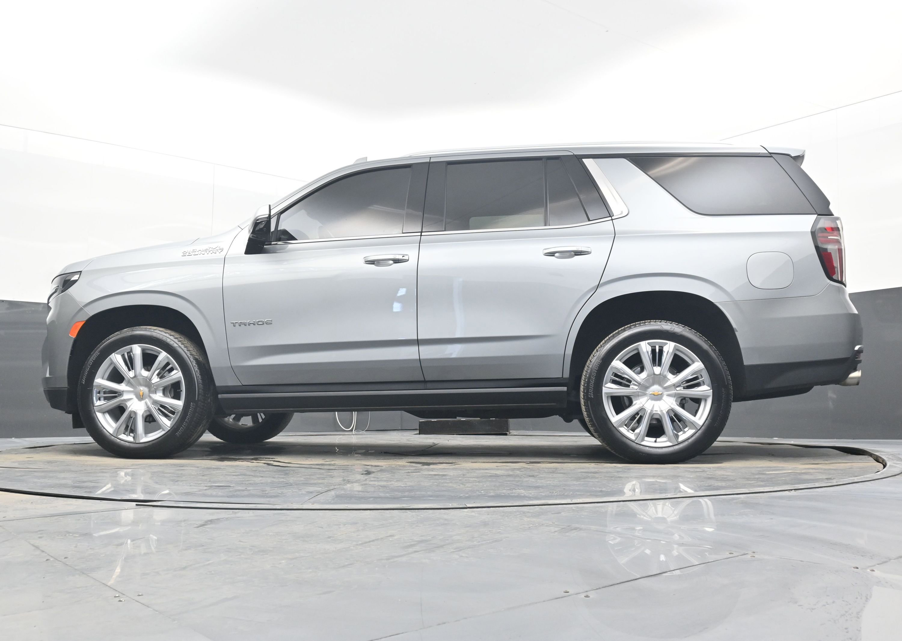 Certified 2024 Chevrolet Tahoe High Country w/ Premium Package image 42