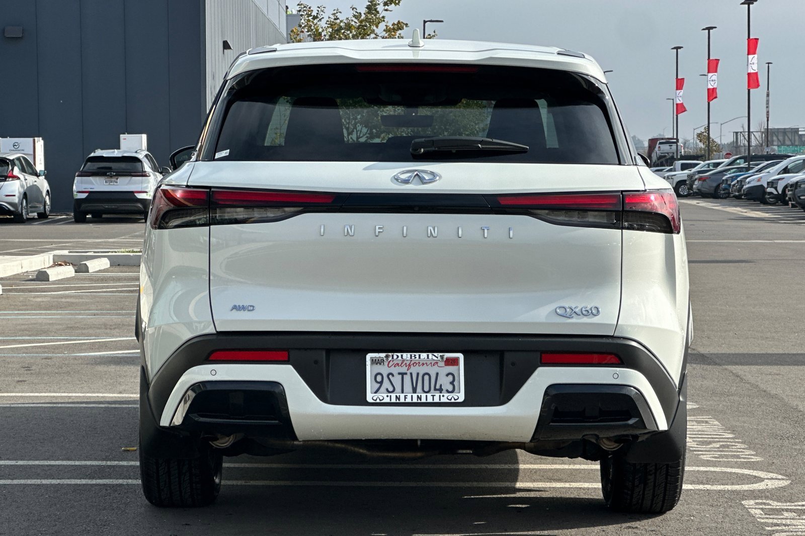 Certified 2025 INFINITI QX60 Pure image 5