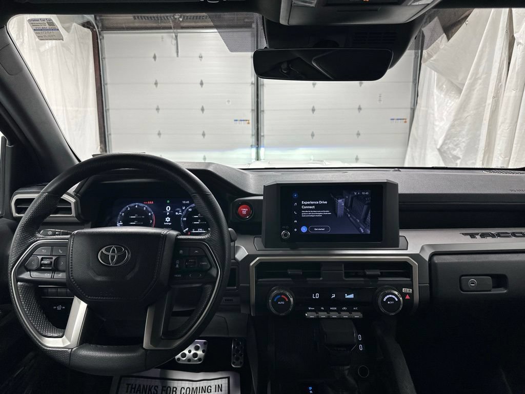 Used 2024 Toyota Tacoma TRD Sport AWD/4WD image 15
