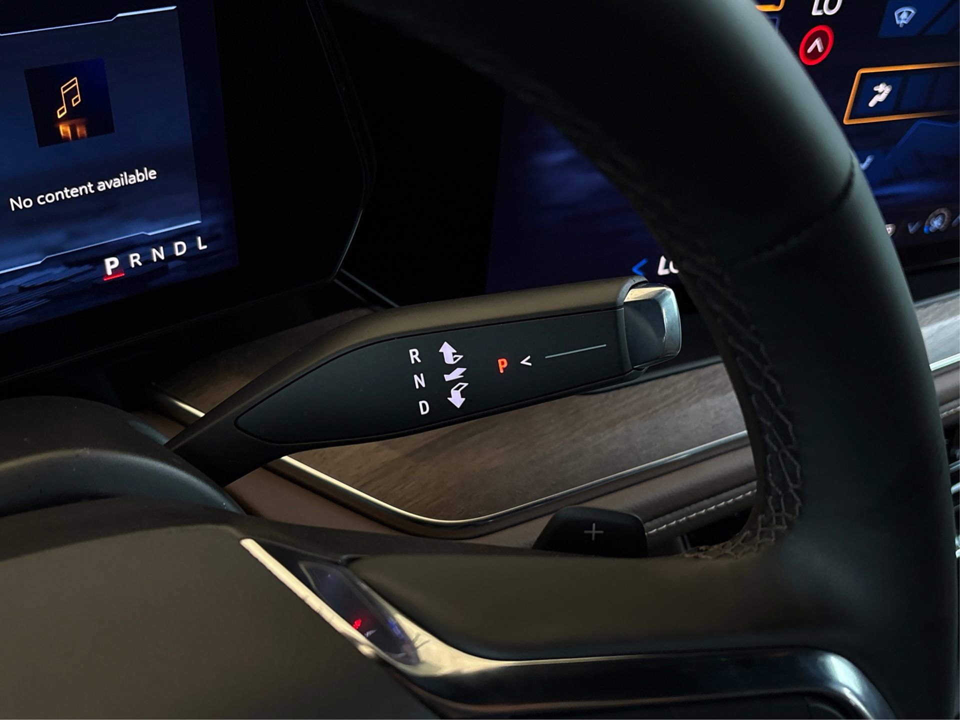 Used 2026 Chevrolet Suburban High Country image 30