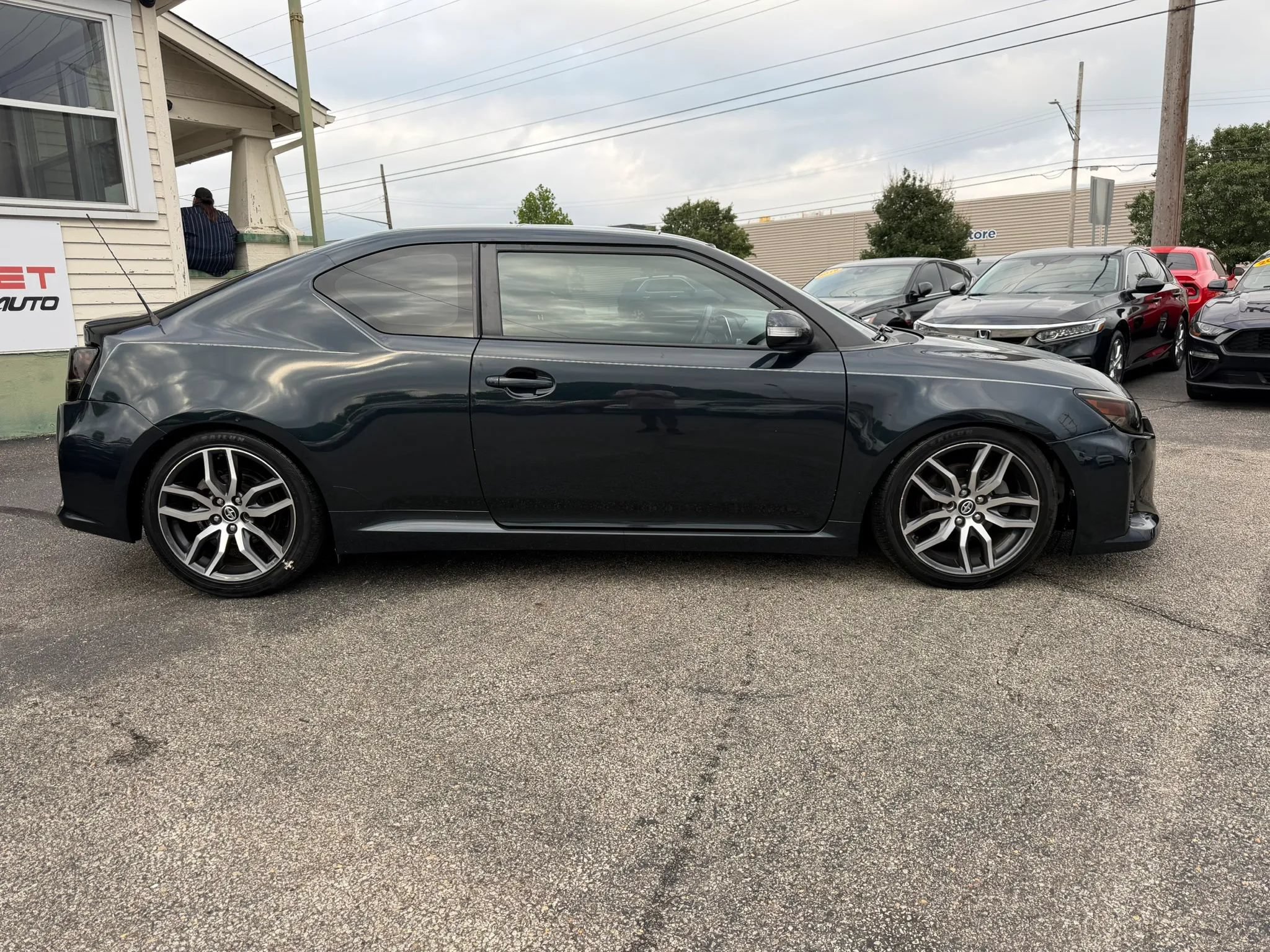 Used 2015 Scion tC FWD image 6