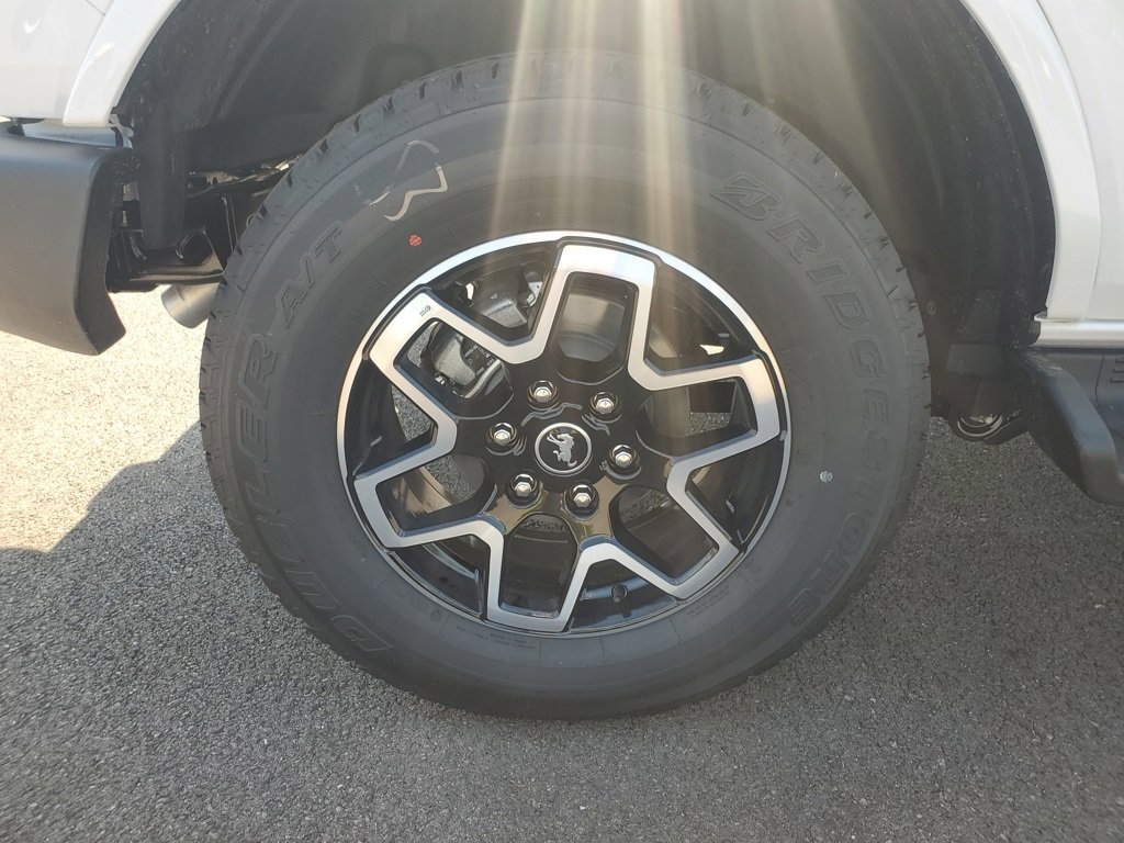 New 2025 Ford Bronco Badlands image 15