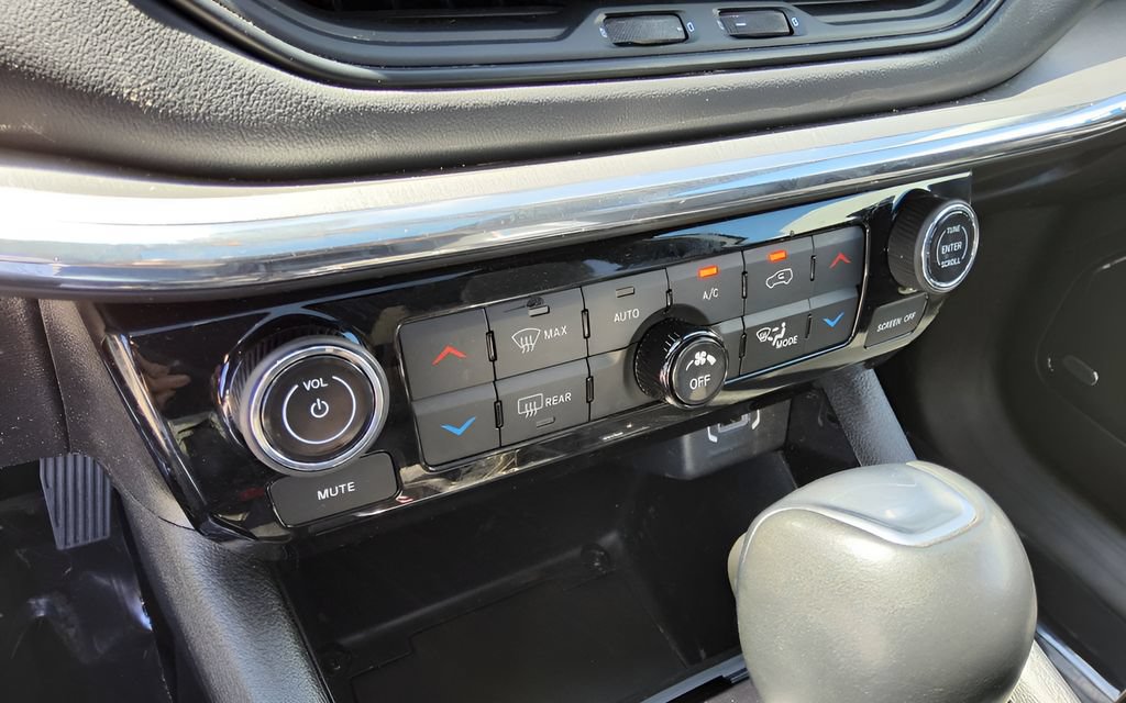 Used 2022 Jeep Compass High Altitude AWD/4WD image 13