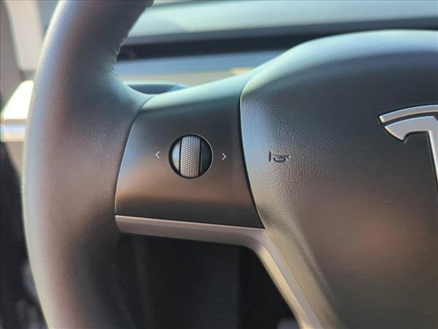 Used 2023 Tesla Model Y Long Range AWD/4WD image 15