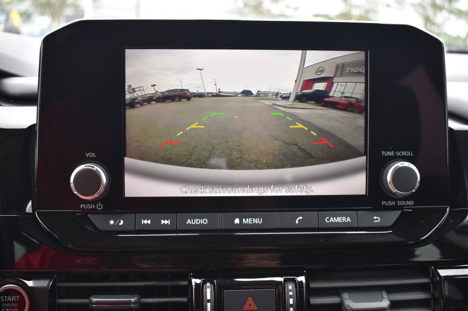 Used 2024 Nissan Pathfinder SV FWD image 39