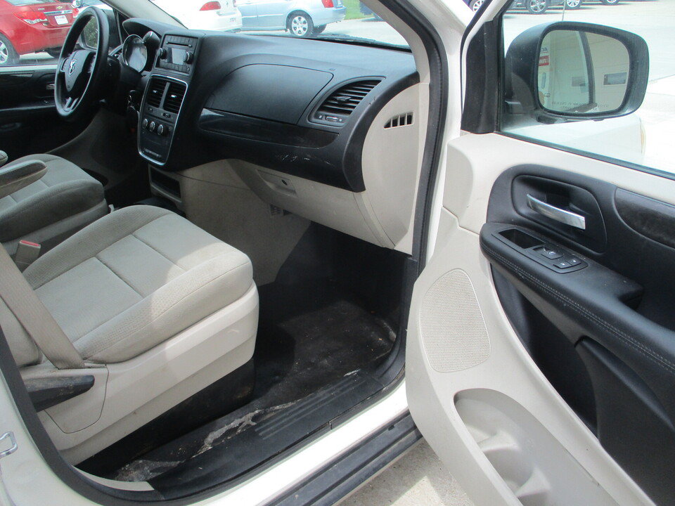 Used 2013 RAM C/V Tradesman FWD image 20