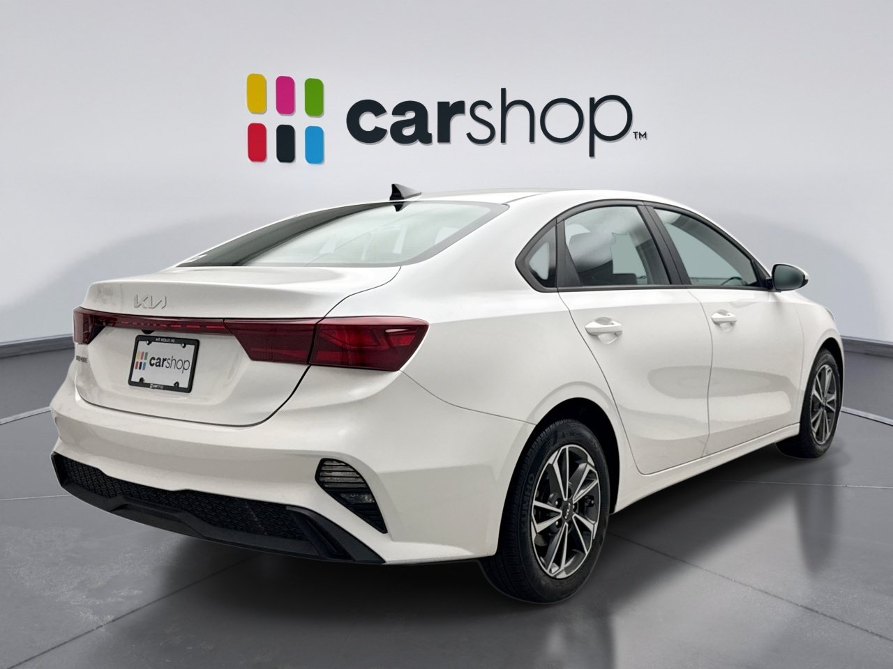 Used 2023 Kia Forte LXS FWD image 5