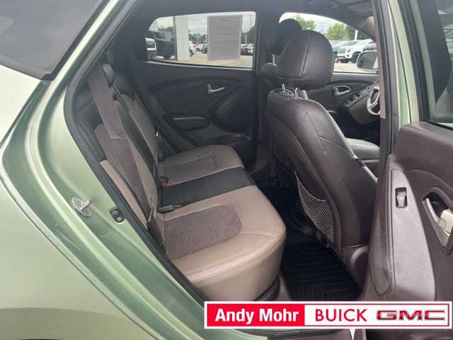 Used 2010 Hyundai Tucson GLS w/ Popular Equipment Pkg 2 AWD/4WD image 31