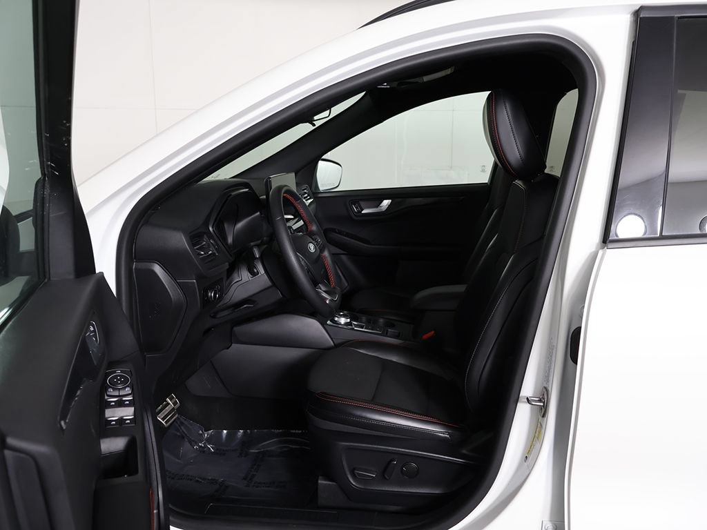 Used 2024 Ford Escape ST-Line w/ Tech Pack #1 AWD/4WD image 27
