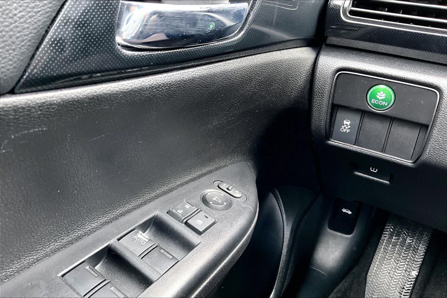 Used 2013 Honda Accord Sport image 34