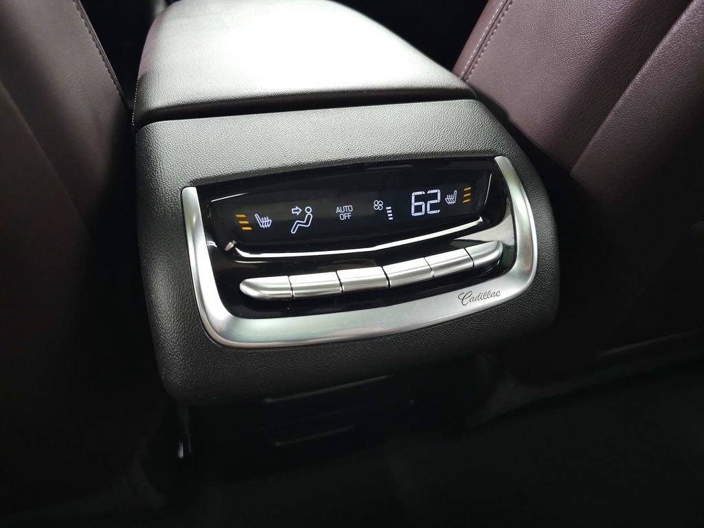 Certified 2023 Cadillac XT6 Premium Luxury w/ Technology Package AWD/4WD image 36