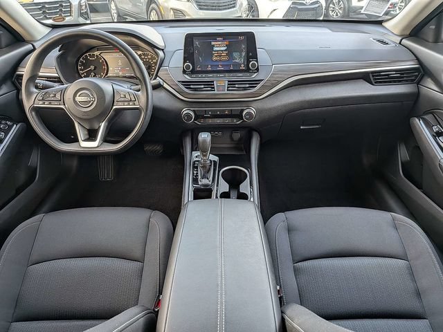 Used 2023 Nissan Altima 2.5 SV FWD image 14