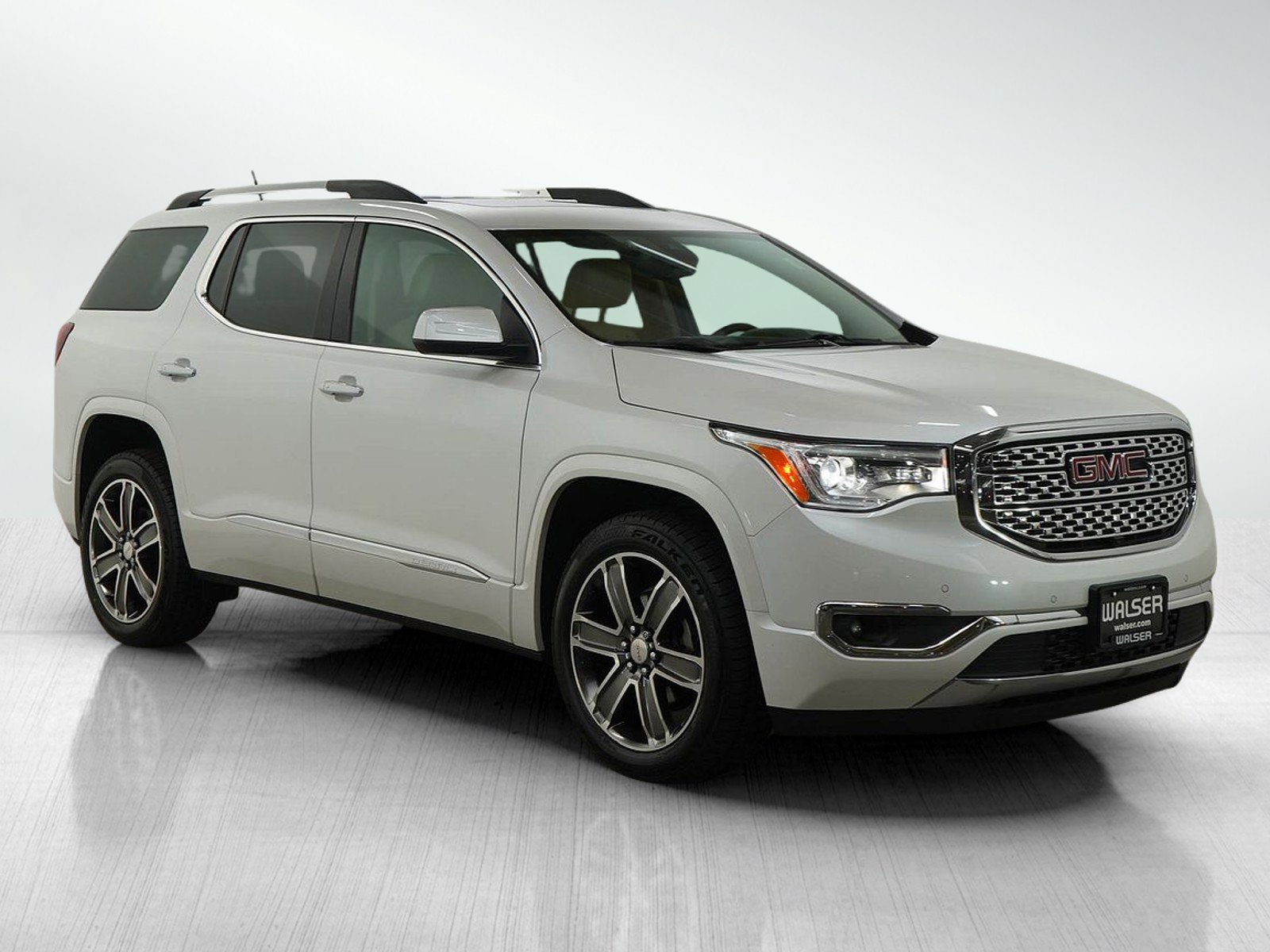 Used 2018 GMC Acadia Denali w/ Technology Package image 7