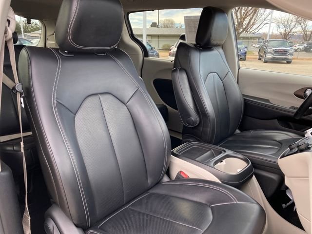 Used 2021 Chrysler Voyager Lxi image 9