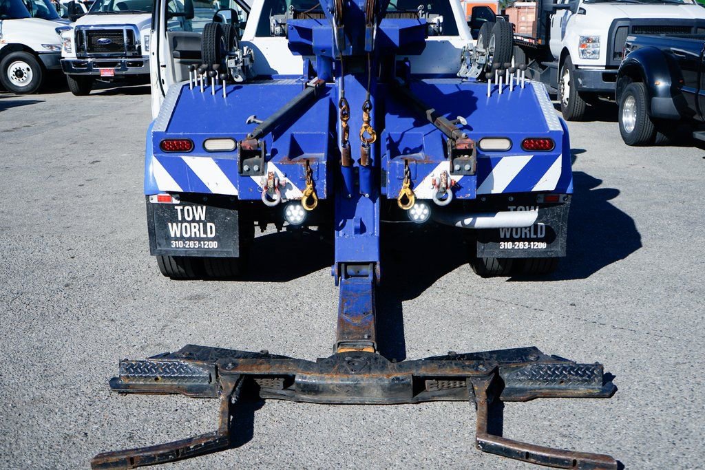 Used 2017 Ford F550 2WD Regular Cab Super Duty w/ Advanced Security Pack image 13