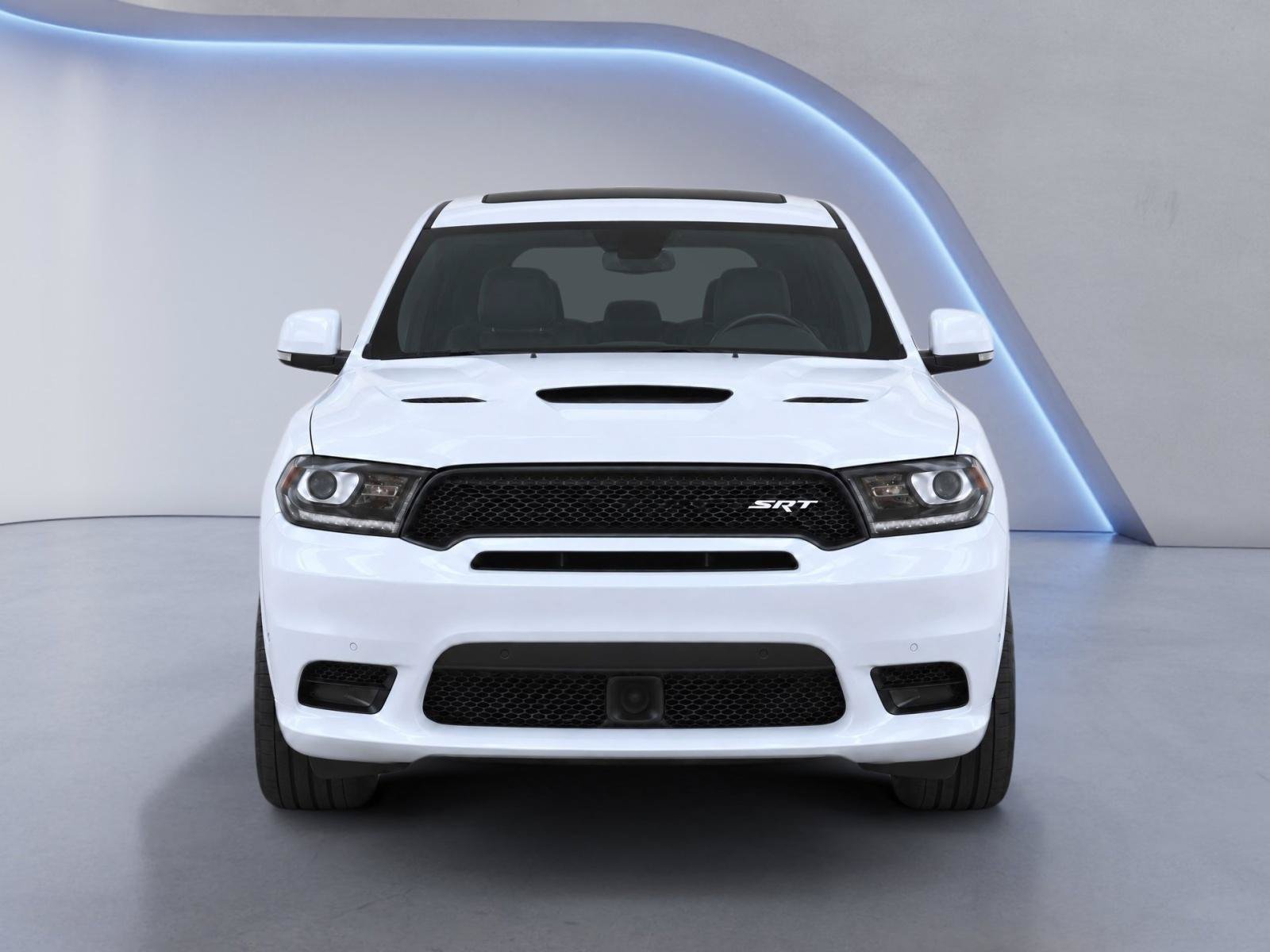 Used 2018 Dodge Durango SRT w/ Technology Group AWD/4WD image 5