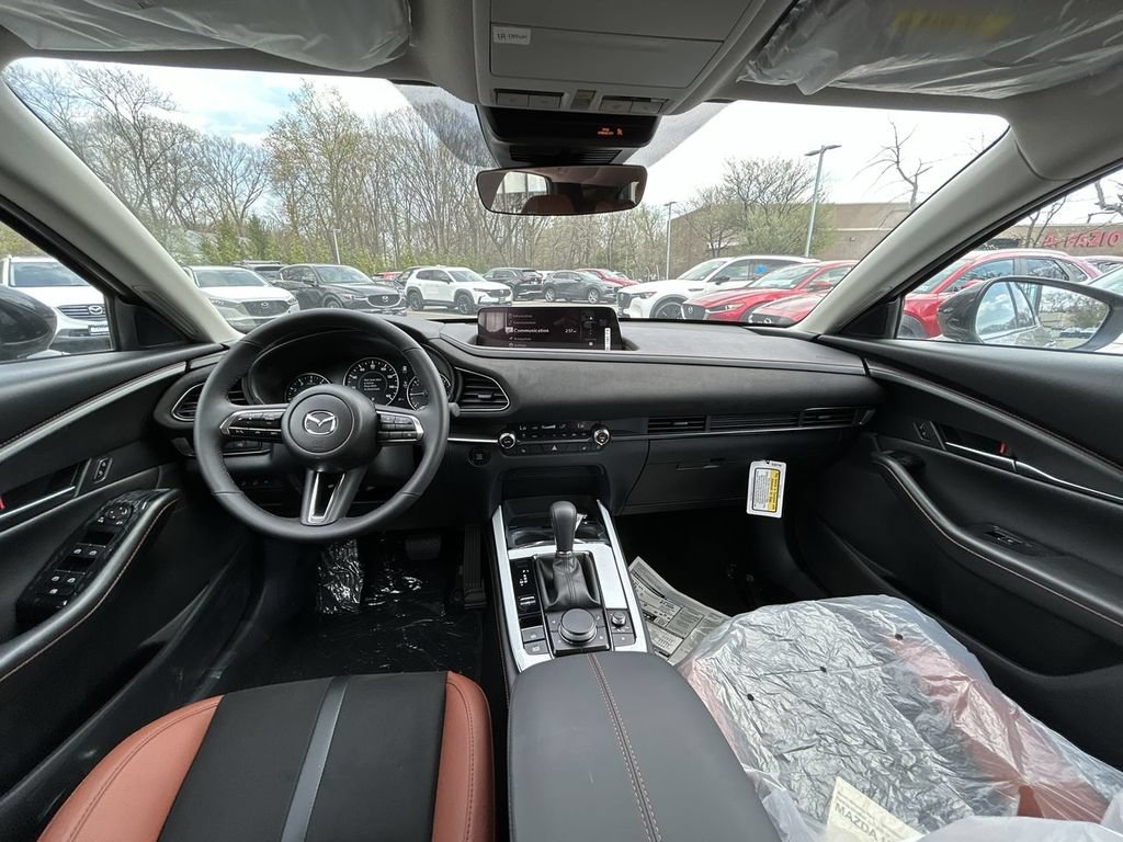 New 2025 MAZDA CX-30 Carbon AWD/4WD image 13