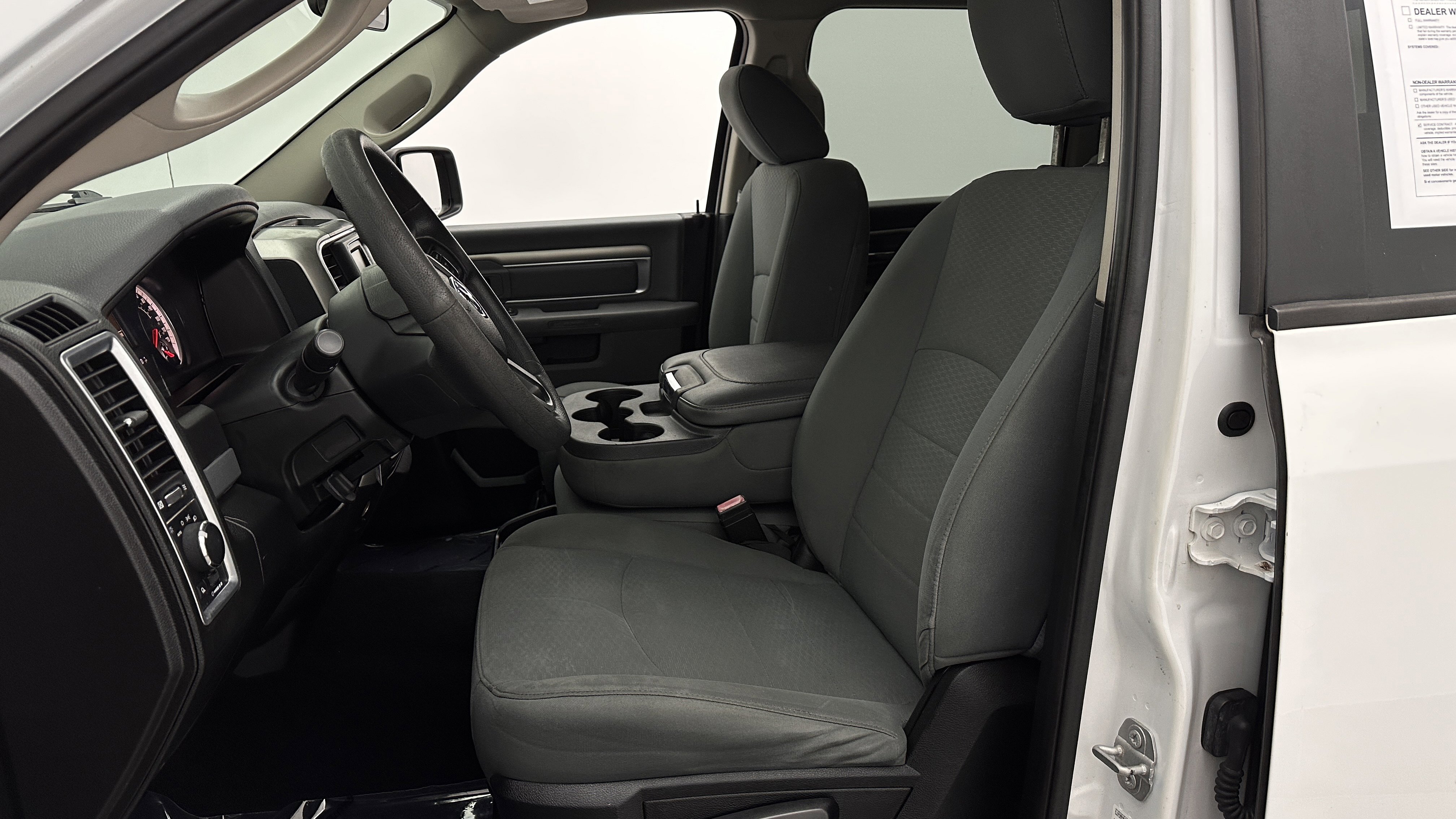 Used 2020 RAM 1500 Classic SLT image 13