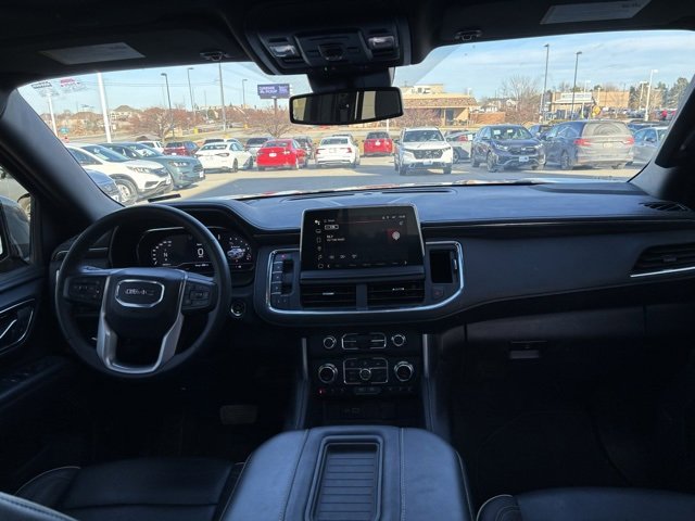 Used 2024 GMC Yukon XL SLT w/ SLT Premium Package image 30
