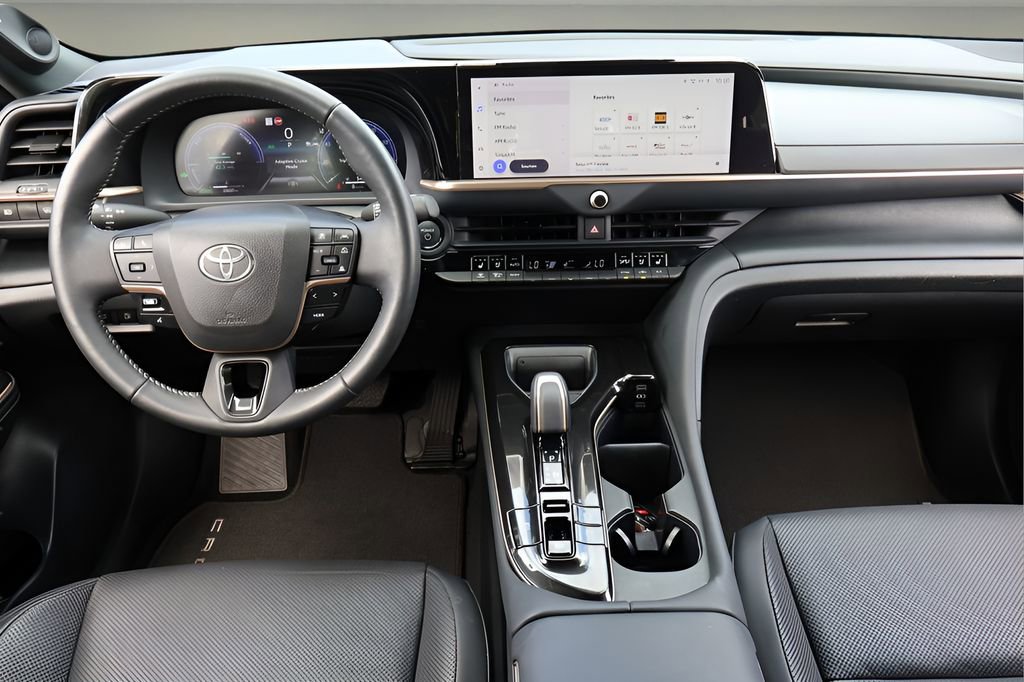 Certified 2024 Toyota Crown AWD/4WD image 13