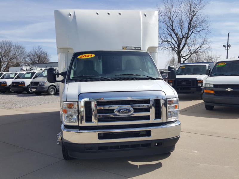 Used 2021 Ford E-350 and Econoline 350 Super Duty w/ Power Windows & Locks Group RWD image 4