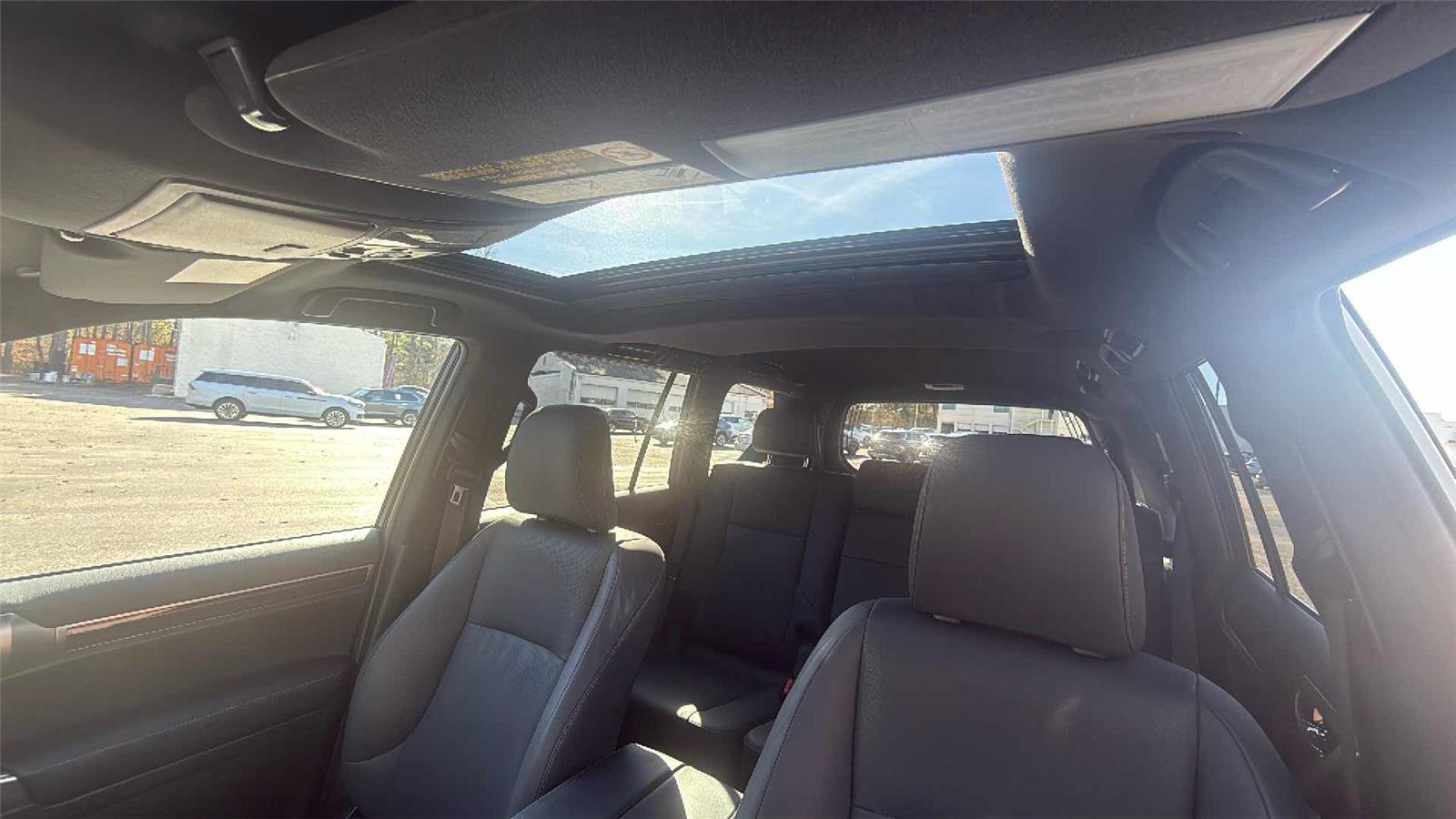 Used 2023 Lexus GX 460 Premium image 22