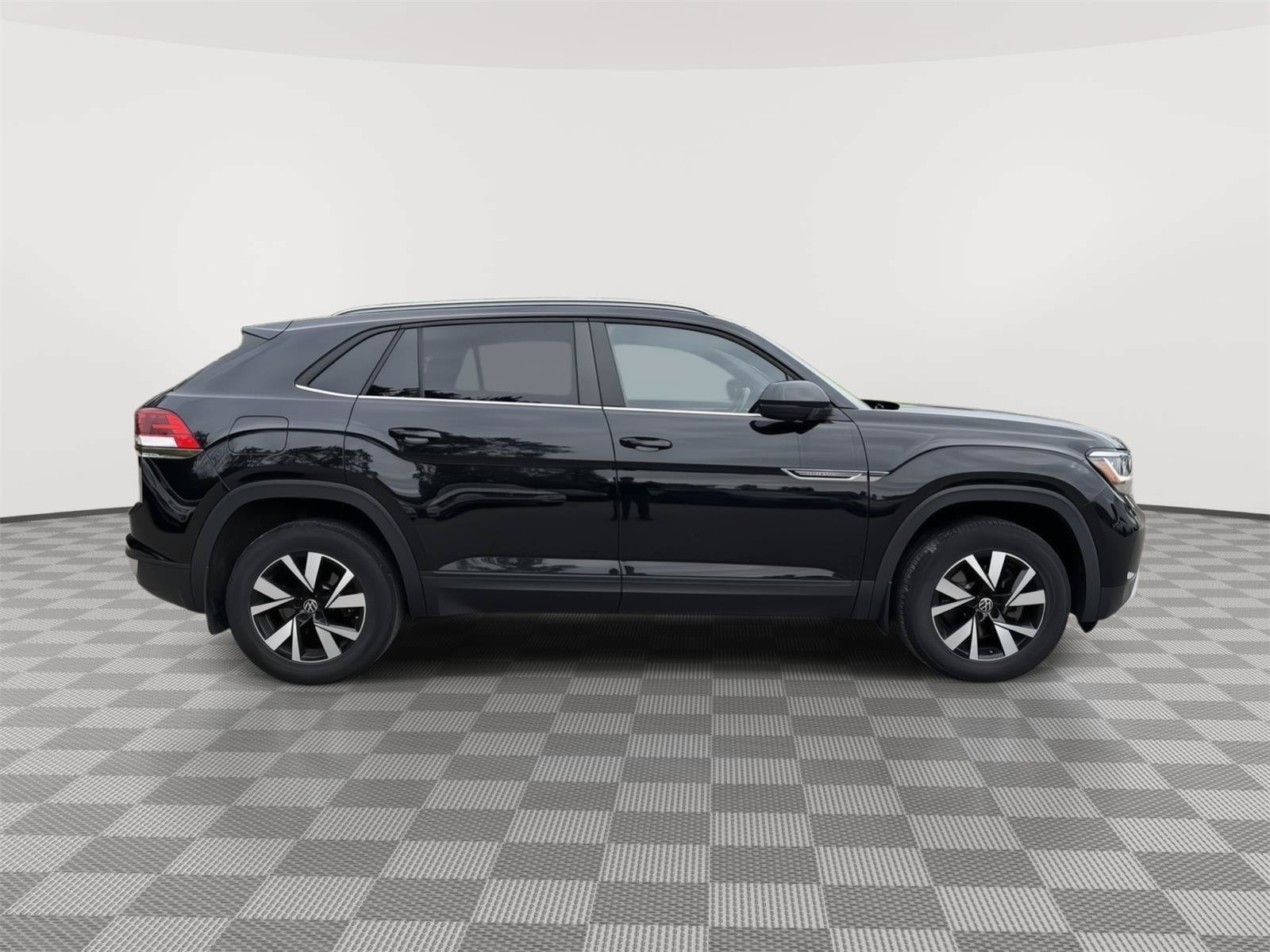 Used 2020 Volkswagen Atlas Cross Sport SE AWD/4WD image 8