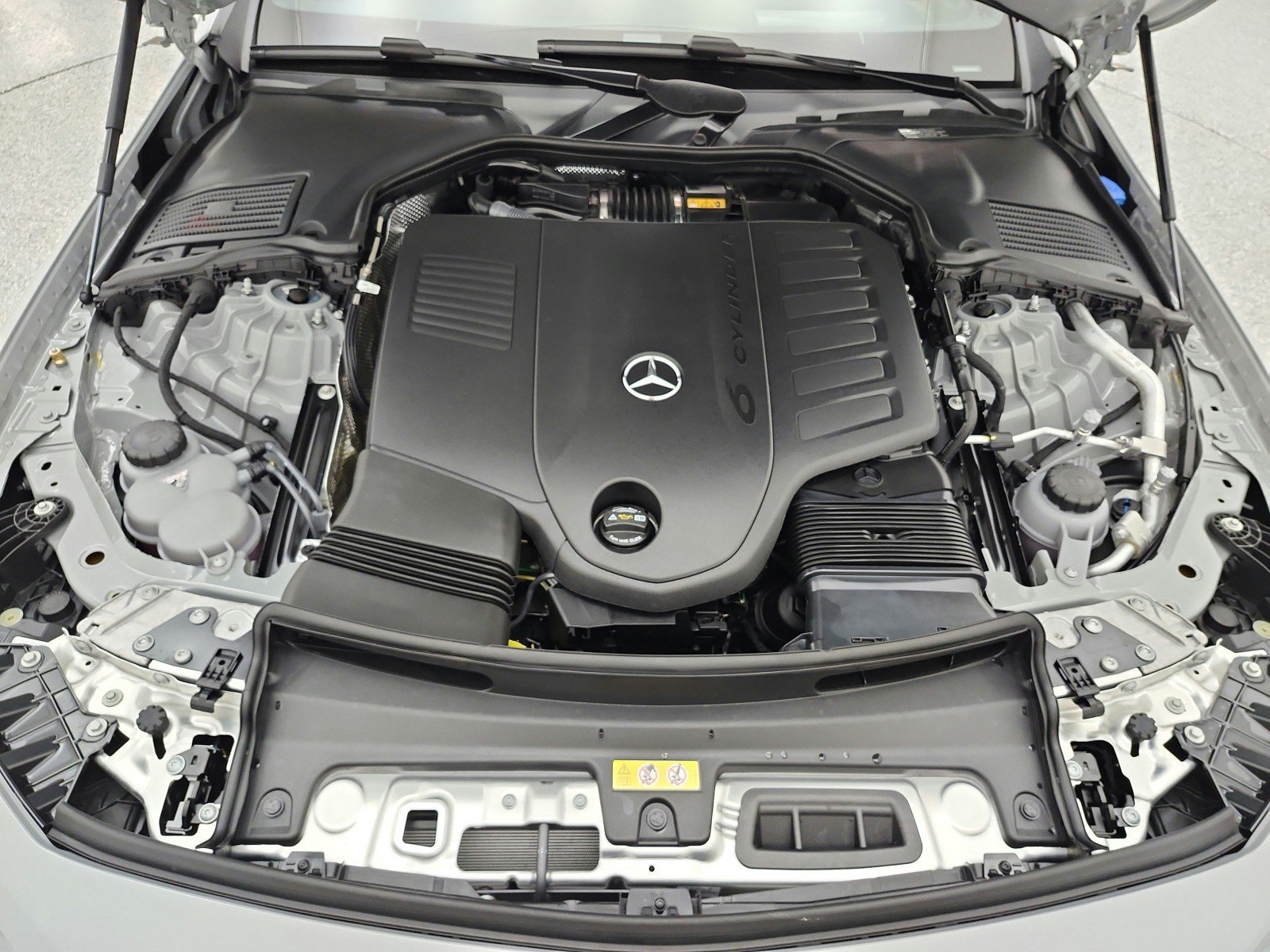 New 2027 Mercedes-Benz CLE 450 4MATIC Coupe image 11