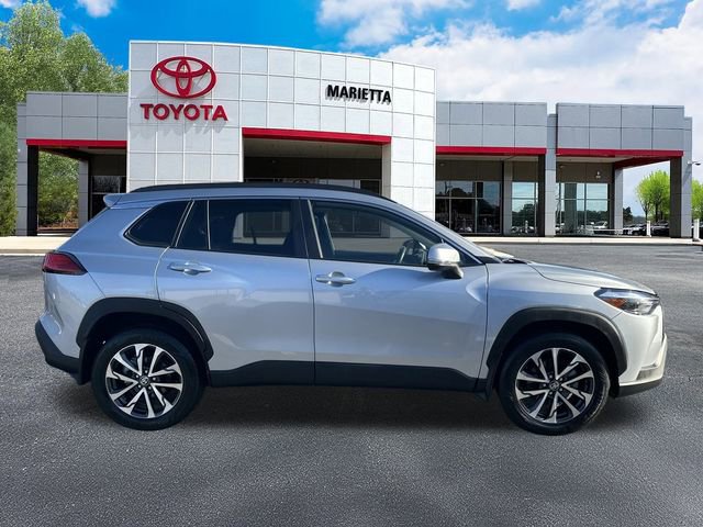 Used 2024 Toyota Corolla Cross XLE w/ Convenience Package image 32