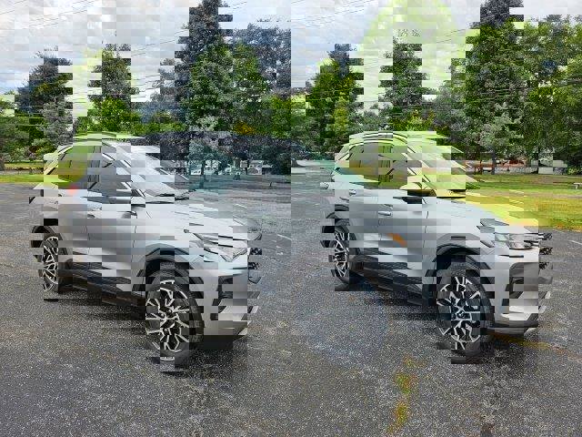 New 2024 Ford Escape SE