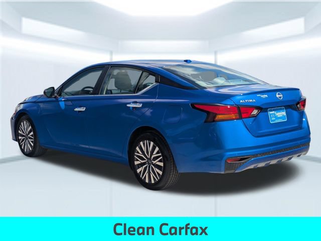 Used 2025 Nissan Altima 2.5 SV FWD image 4
