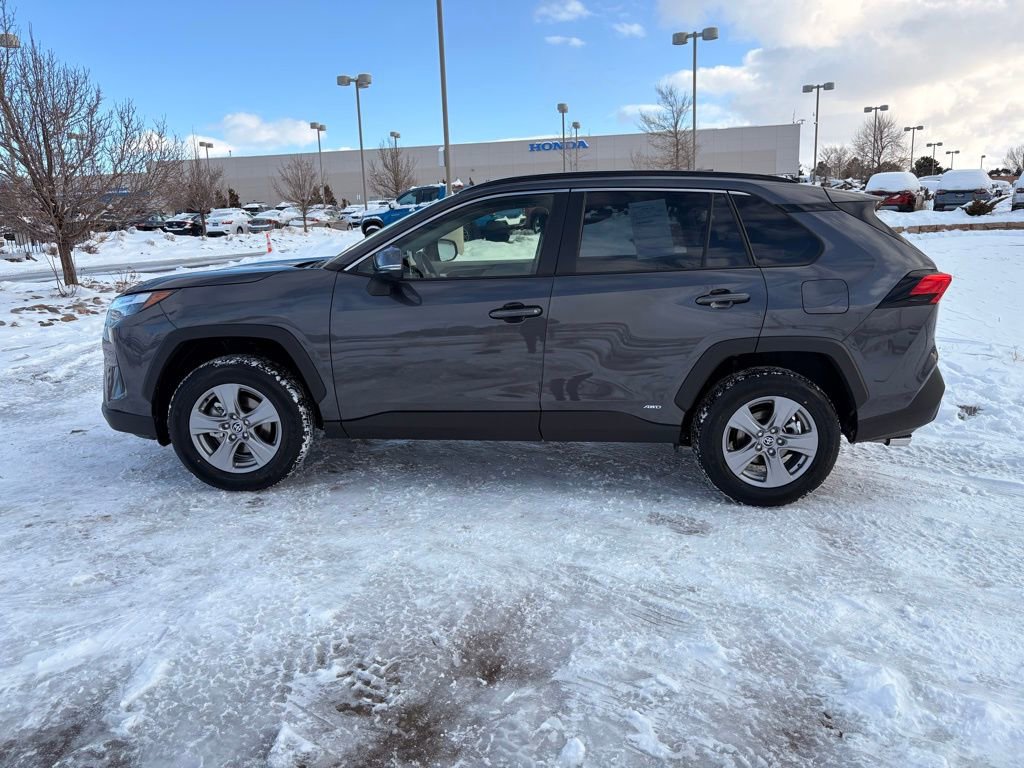 Used 2025 Toyota RAV4 XLE image 4