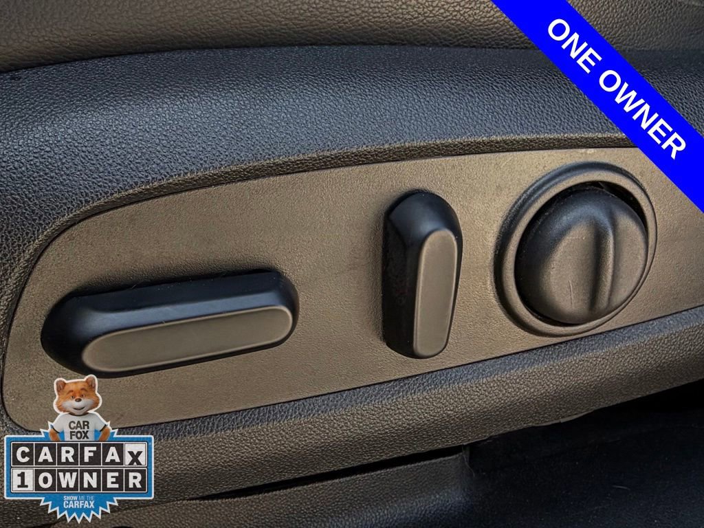 Used 2023 GMC Acadia AT4 w/ Technology Package image 7