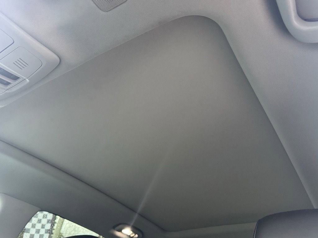 Used 2020 Buick Envision Essence image 16