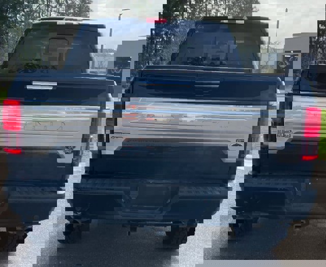 Used 2018 Ford F150 Platinum w/ Technology Package image 8