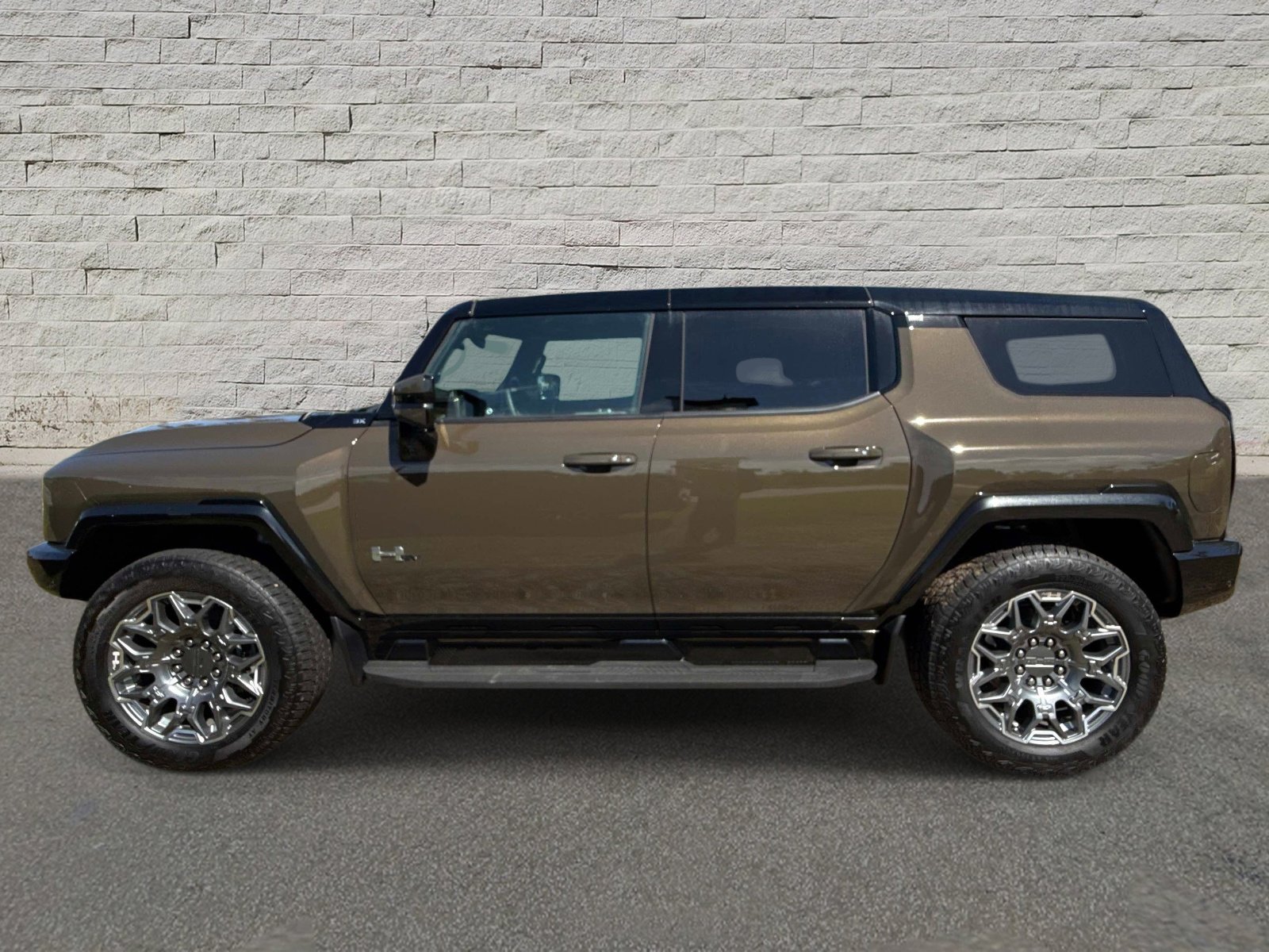 Used 2024 GMC Hummer EV 3X AWD/4WD image 8