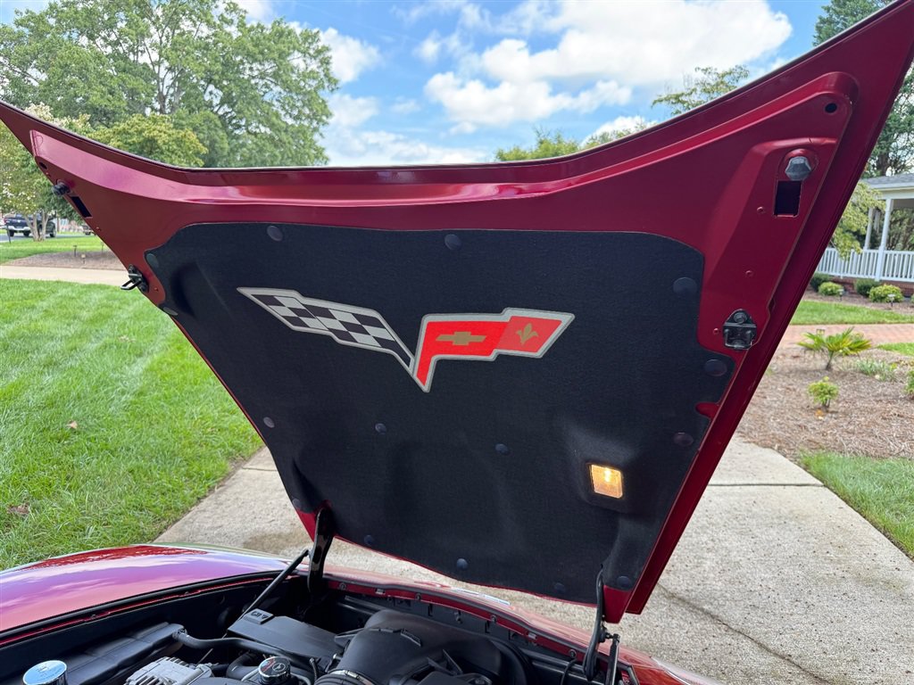Used 2010 Chevrolet Corvette Grand Sport w/ Preferred Equipment Group RWD image 72