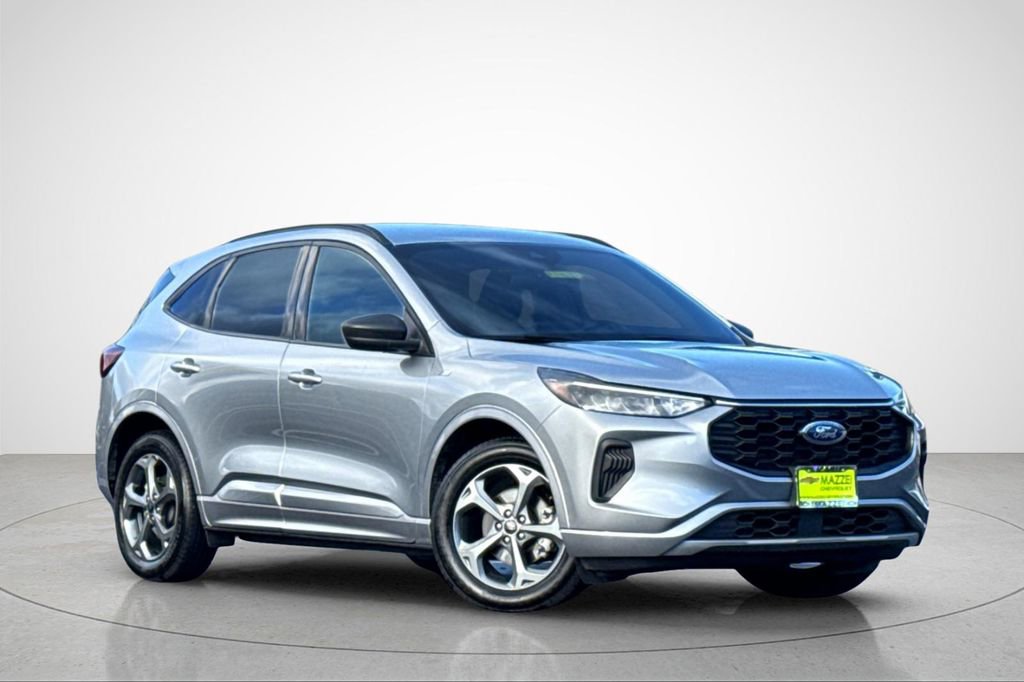 Used 2024 Ford Escape ST-Line image 2