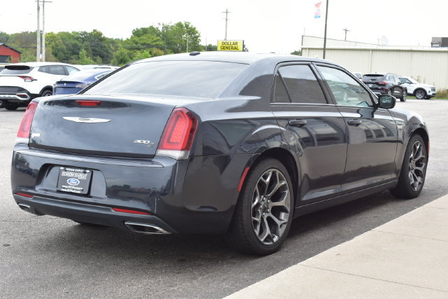 Used 2017 Chrysler 300 S RWD image 13