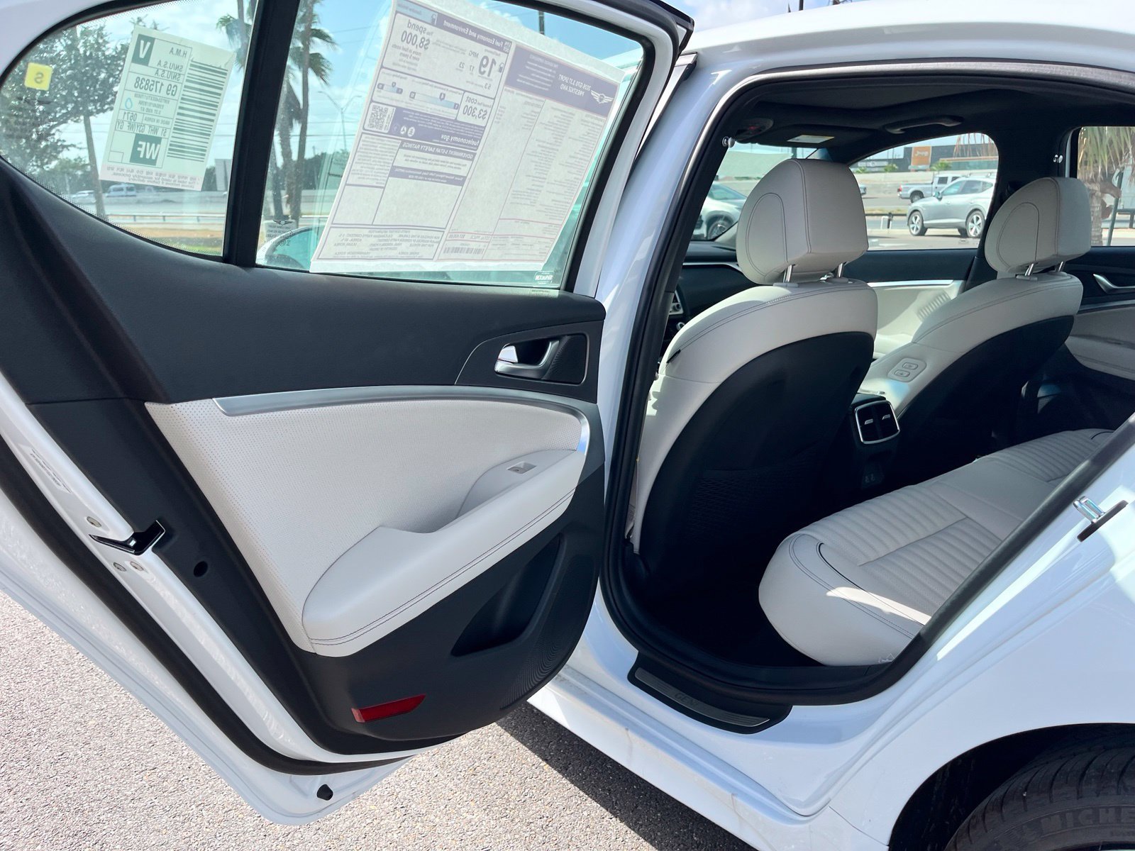 New 2026 Genesis G70 3.3T Sport Prestige AWD/4WD image 17