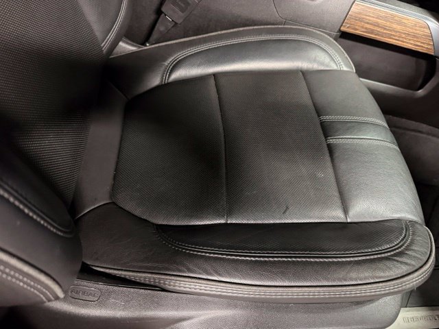 Used 2019 Chevrolet Silverado 1500 High Country w/ Technology Package AWD/4WD image 31