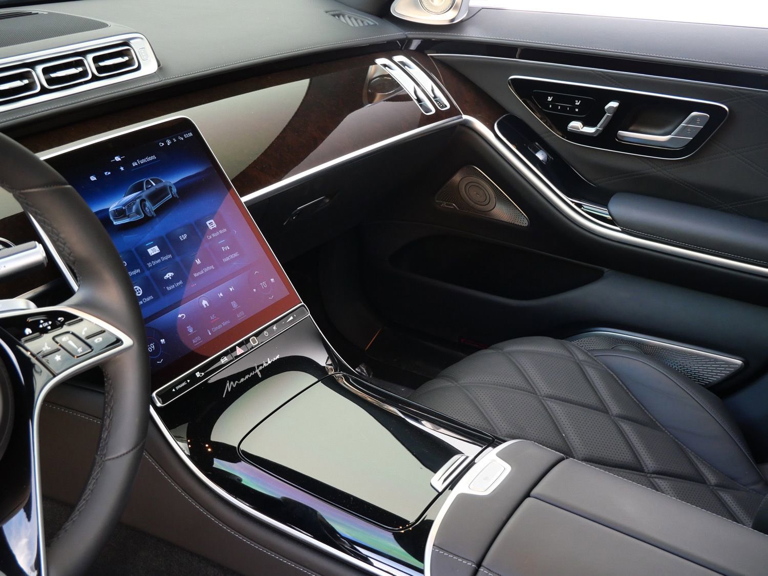 Used 2024 Mercedes-Benz Maybach S 680 4MATIC image 16