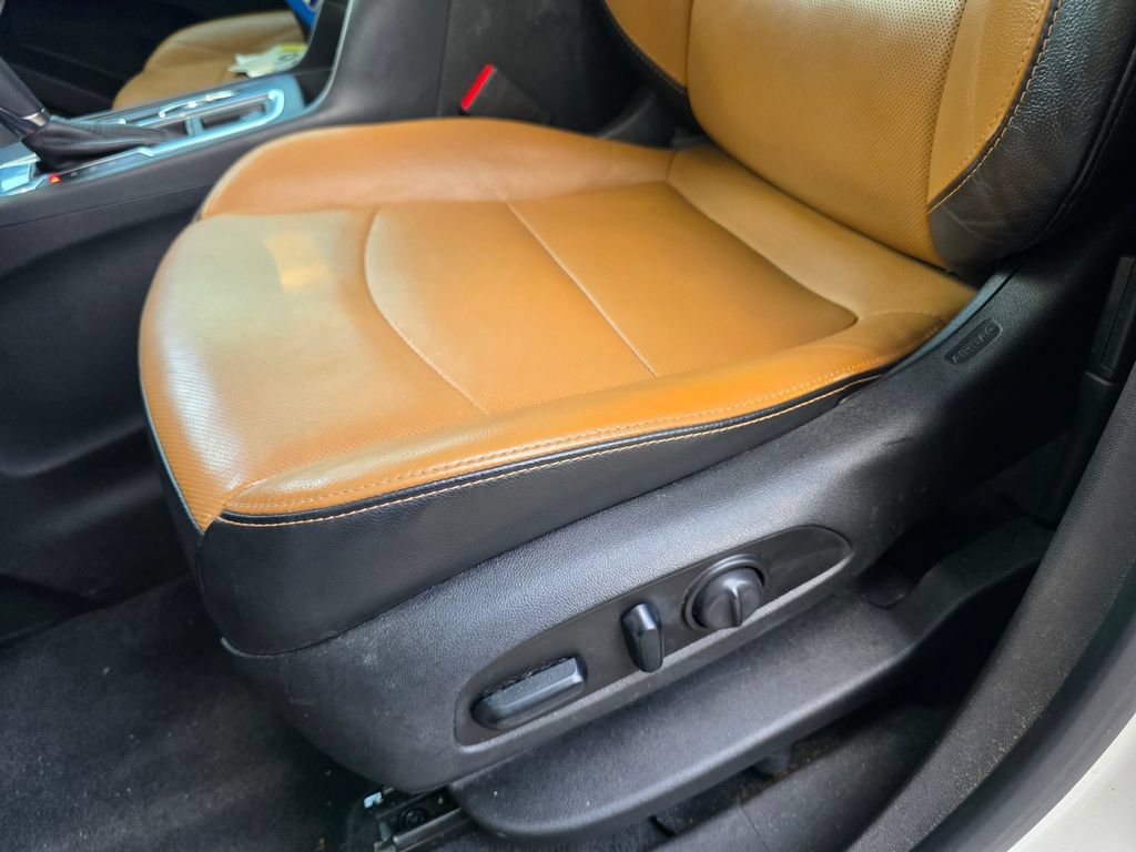 Used 2019 Chevrolet Equinox Premier FWD image 12