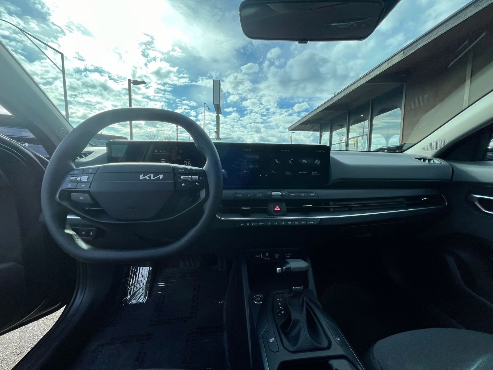 Used 2025 Kia K4 FWD image 34