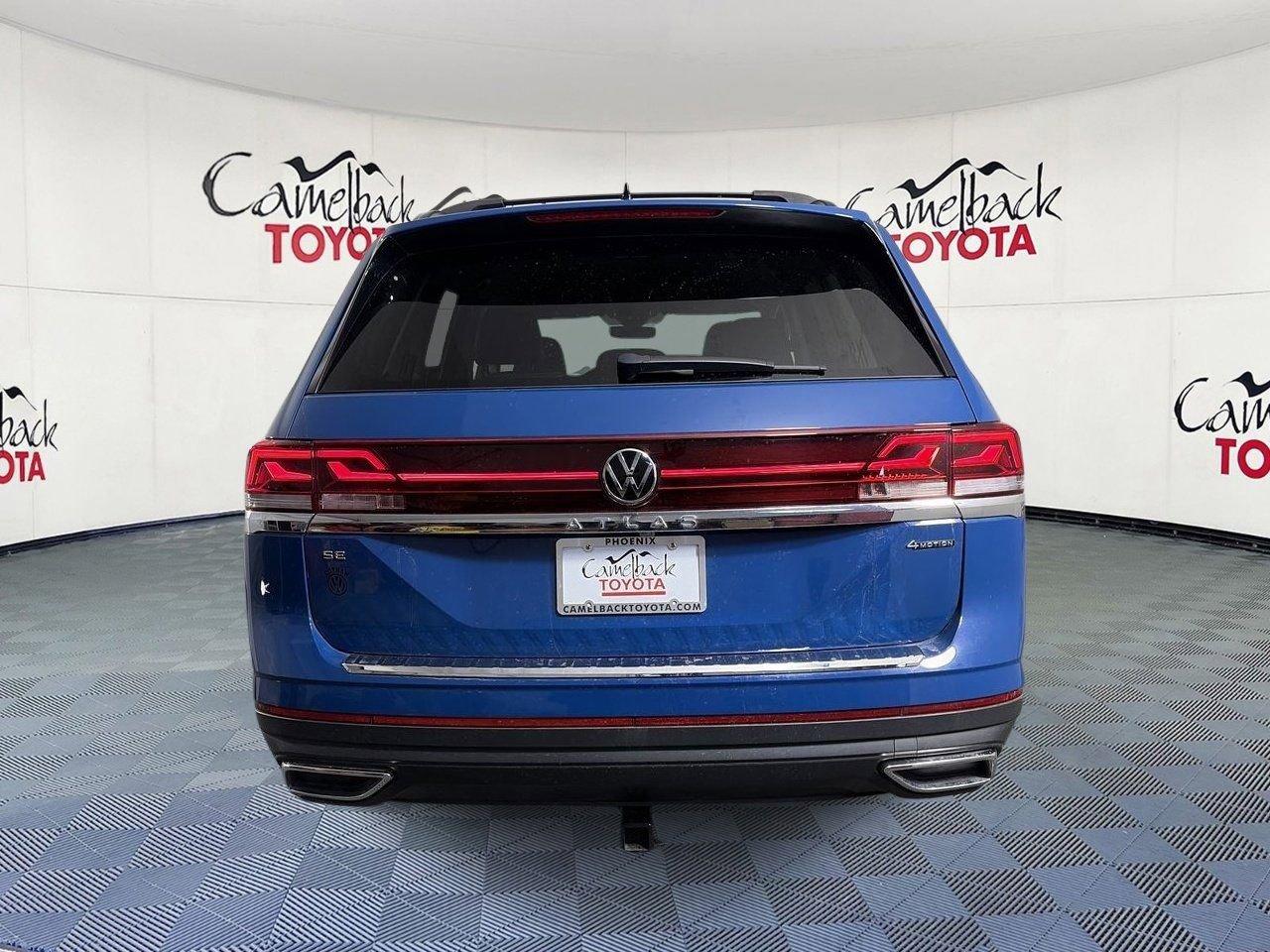 Used 2025 Volkswagen Atlas SE AWD/4WD image 6