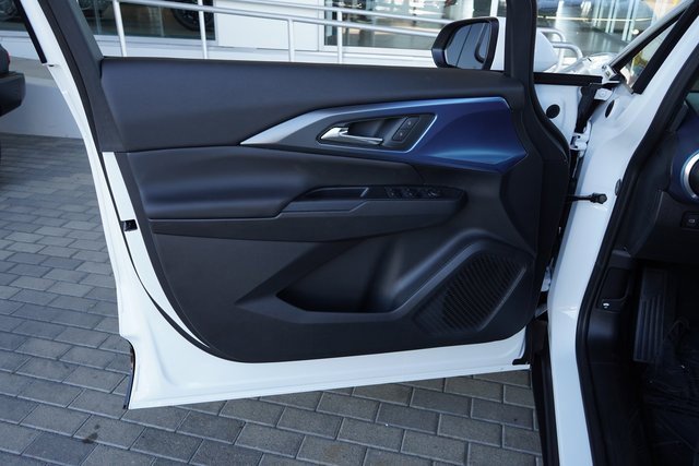 New 2025 Chevrolet Equinox EV LT image 14