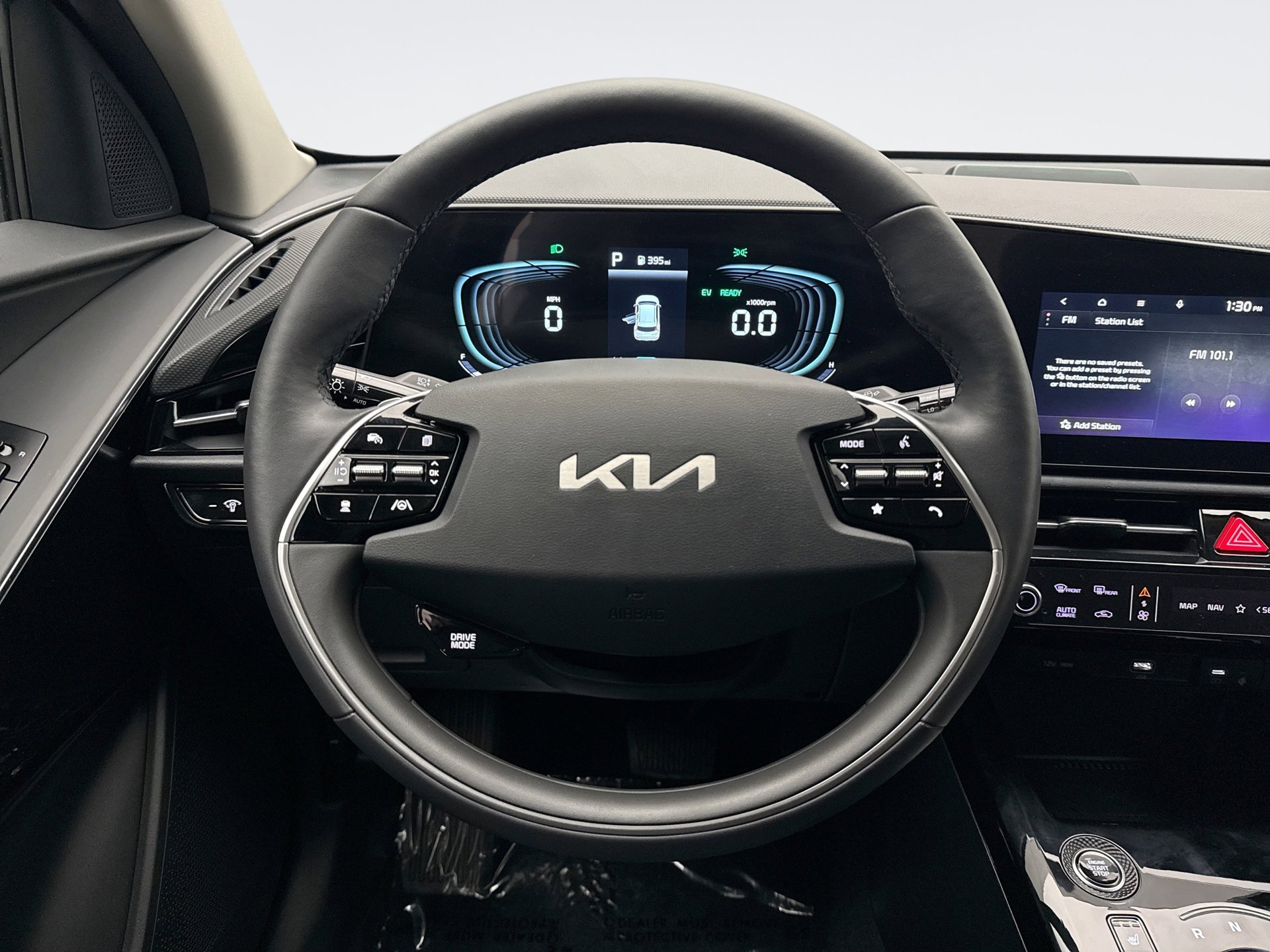 Used 2024 Kia Niro EX w/ EX Cold Weather Package image 12